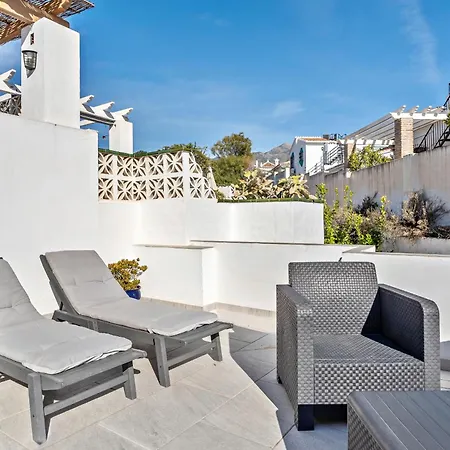 Sea View With 3 Terraces Near Burriana Daire Nerja