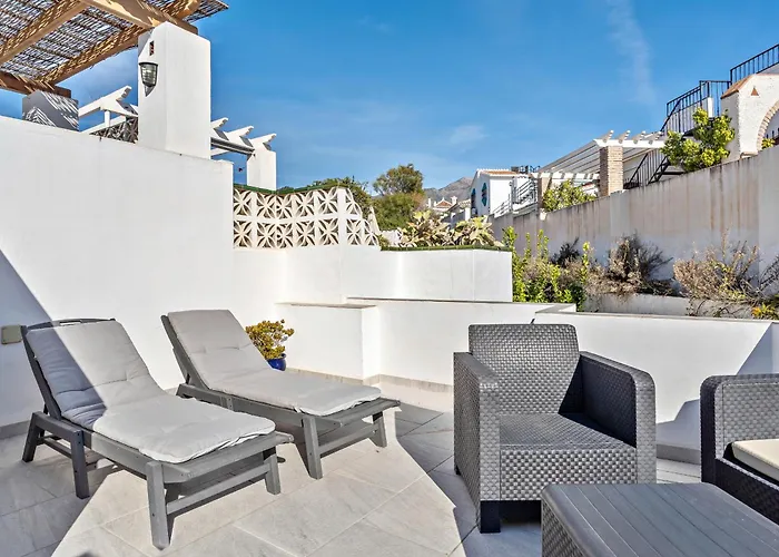 Sea View With 3 Terraces Near Burriana Lägenhet Nerja